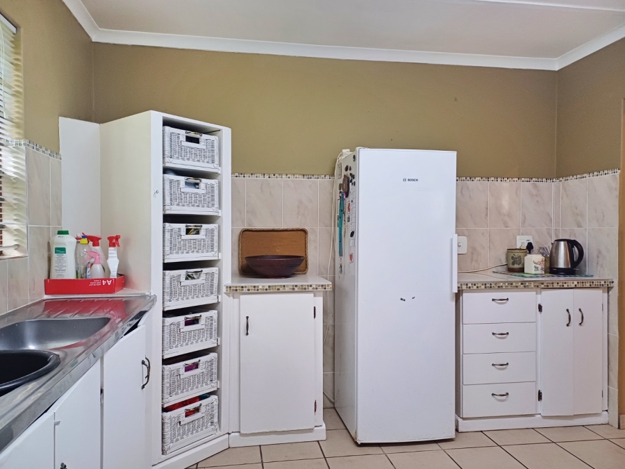 3 Bedroom Property for Sale in Denneoord Western Cape